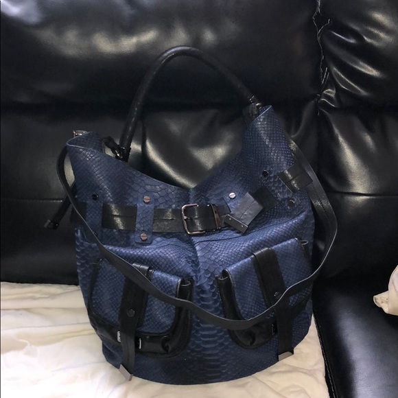 Kenneth Cole Navy Python Hobo Bag - Picture 1 of 8